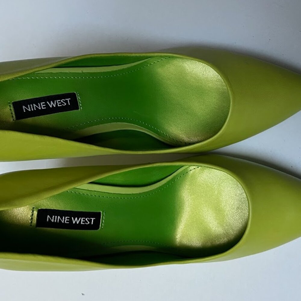 Lime green pump
